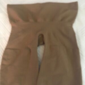 SKIMS High-Waist  butt lifting Shorts in clay color